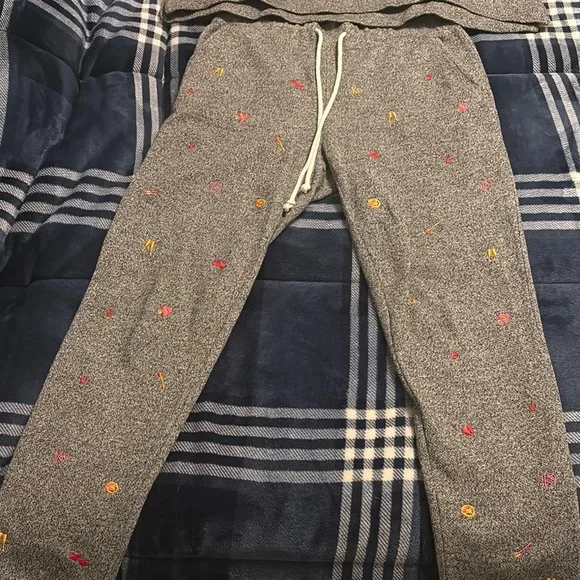 Lou & Grey Women’s Gray Track Pants (XS) and Sweater (M) - Picture 3 of 6